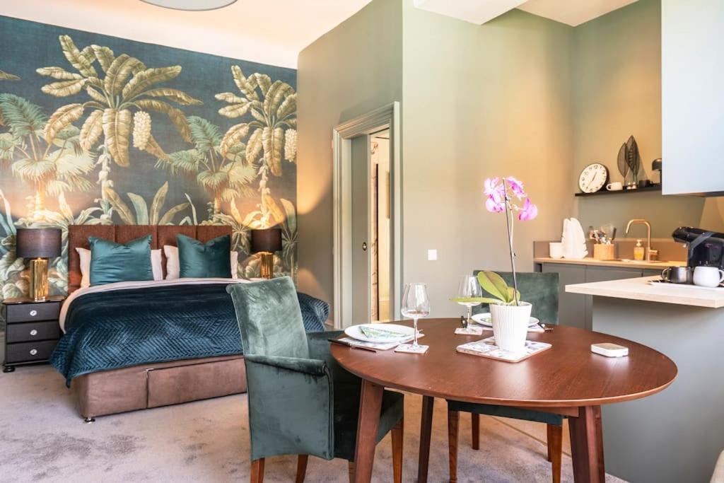 Boutique Home Stay - Bliss Studio Пейзли Екстериор снимка